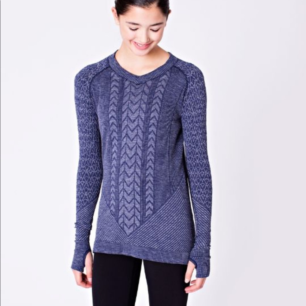 Ivivva (Lululemon) Navy Long Sleeve Tee